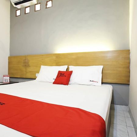 Hotel Reddoorz Near Juanda Airport T1 Brebek Exteriér fotografie